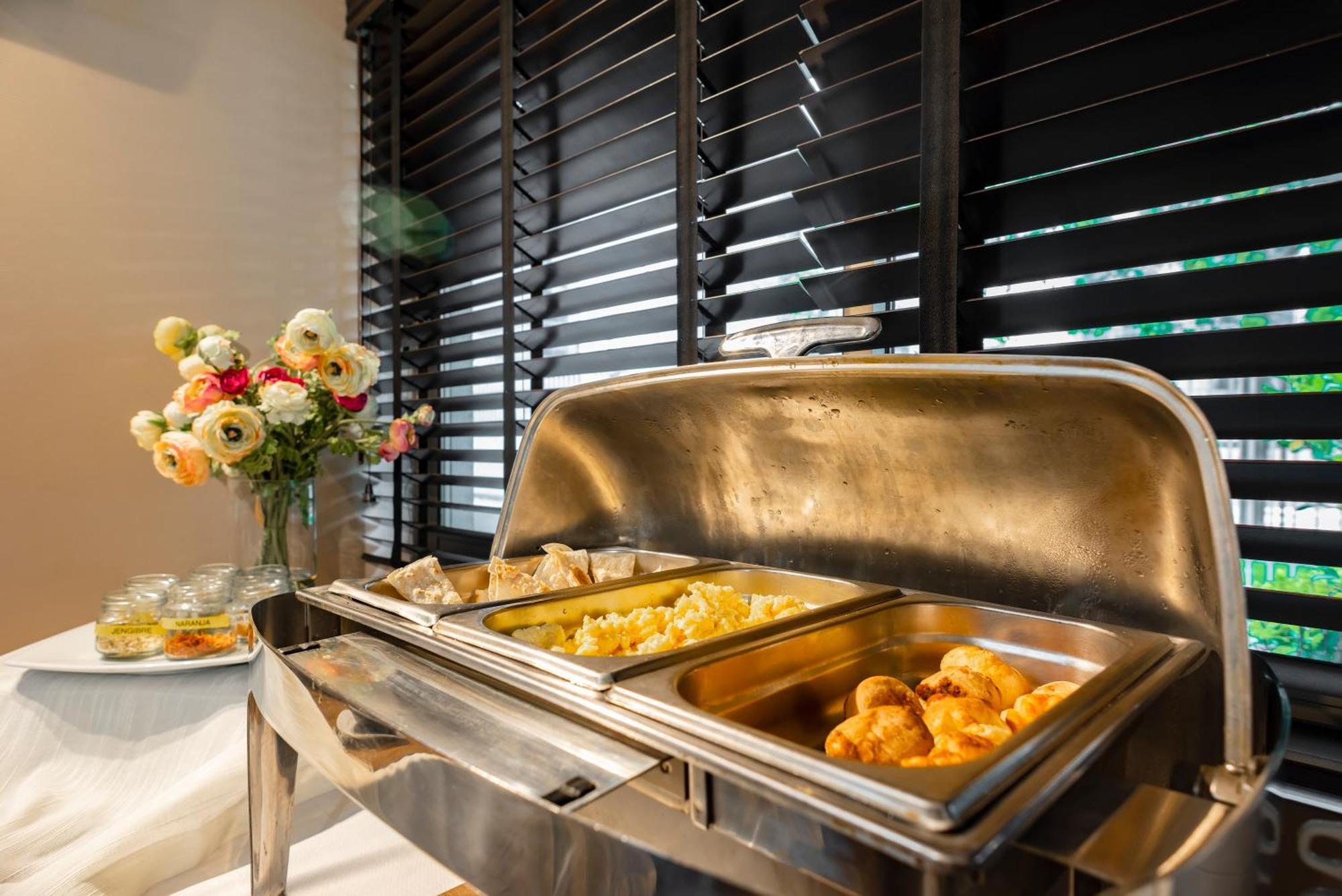 Hotel Los Espanoles Plus Santiago de Chile Zewnętrze zdjęcie